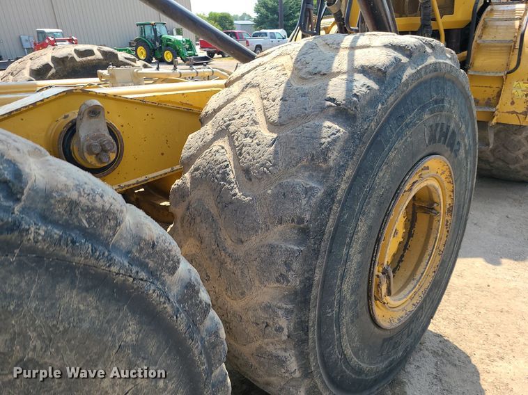 image for item DK4052 2015 Caterpillar 740B  haul truck