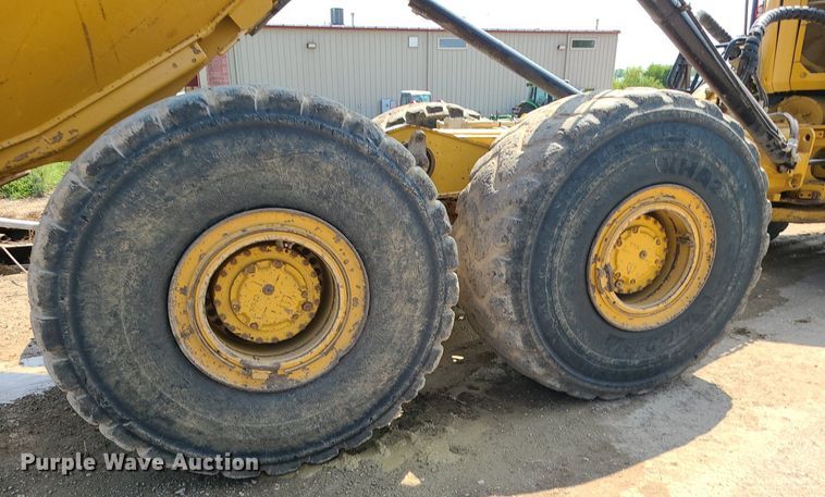 image for item DK4052 2015 Caterpillar 740B  haul truck