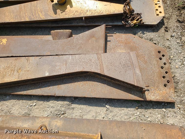 image for item DK4052 2015 Caterpillar 740B  haul truck