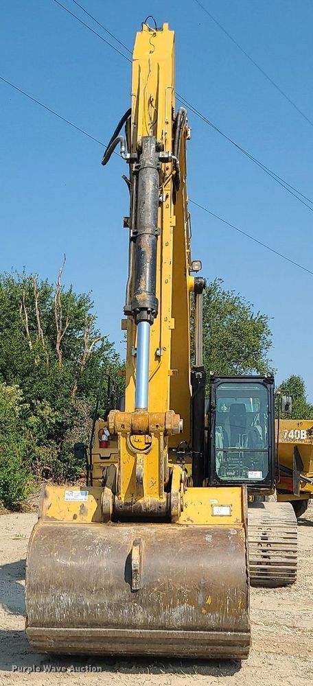 image for item DK4054 2016 Caterpillar 349FL  excavator