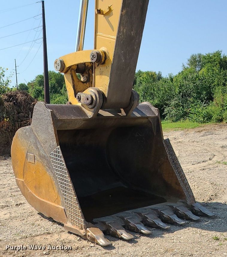 image for item DK4054 2016 Caterpillar 349FL  excavator