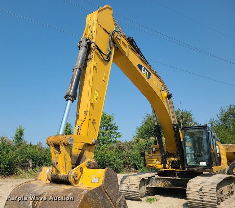 image for item DK4054 2016 Caterpillar 349FL  excavator