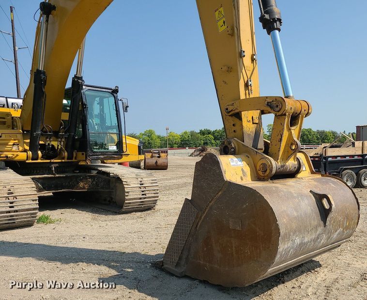 image for item DK4054 2016 Caterpillar 349FL  excavator