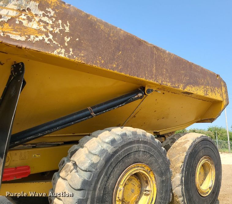 image for item DK4055 2014 Caterpillar 740B  haul truck