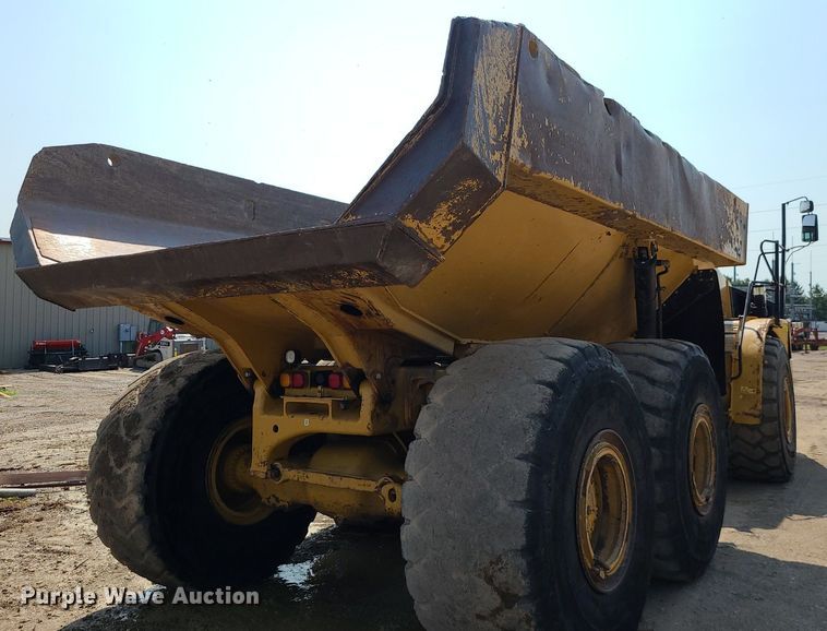 image for item DK4055 2014 Caterpillar 740B  haul truck