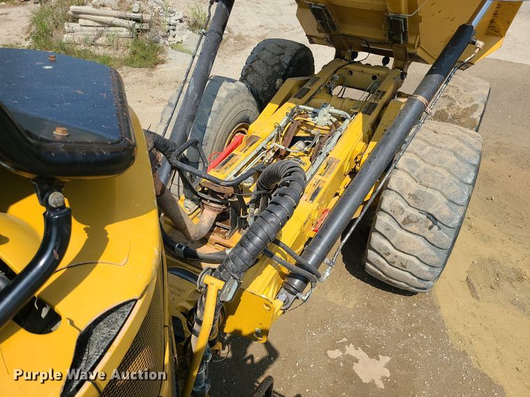 image for item DK4055 2014 Caterpillar 740B  haul truck