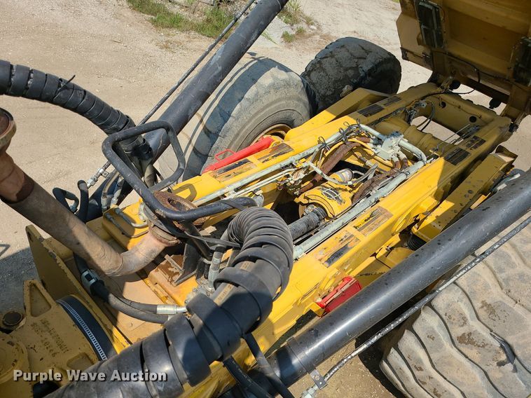 image for item DK4055 2014 Caterpillar 740B  haul truck