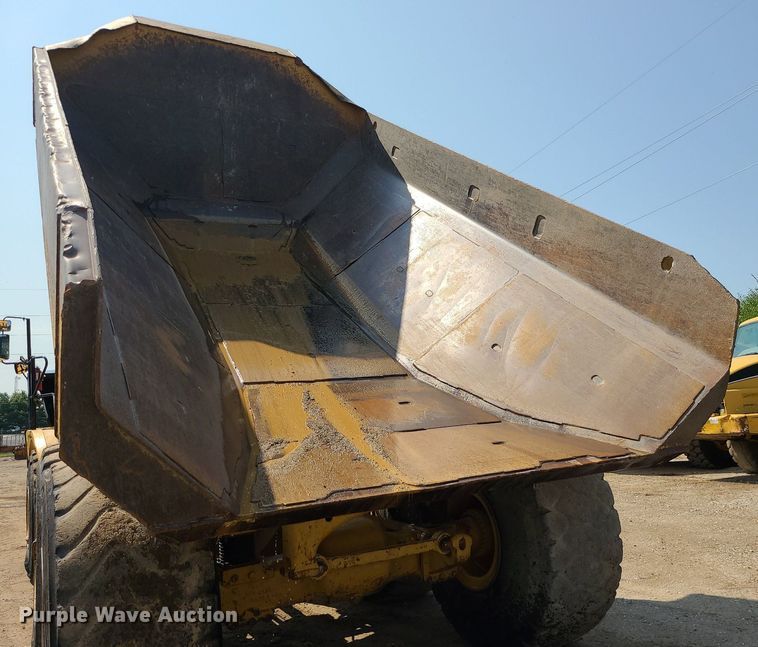 image for item DK4055 2014 Caterpillar 740B  haul truck