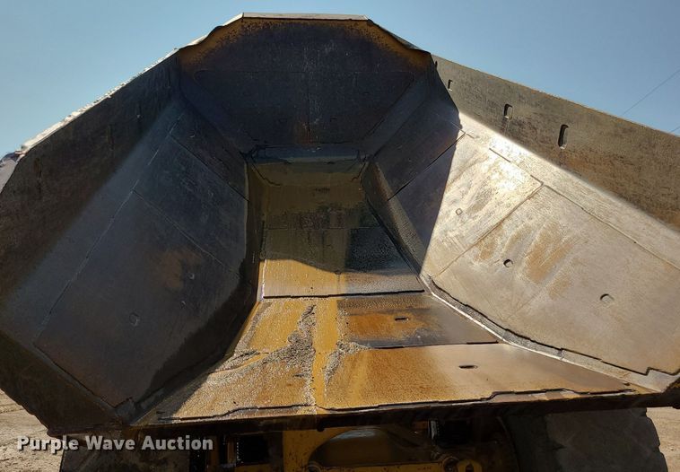 image for item DK4055 2014 Caterpillar 740B  haul truck