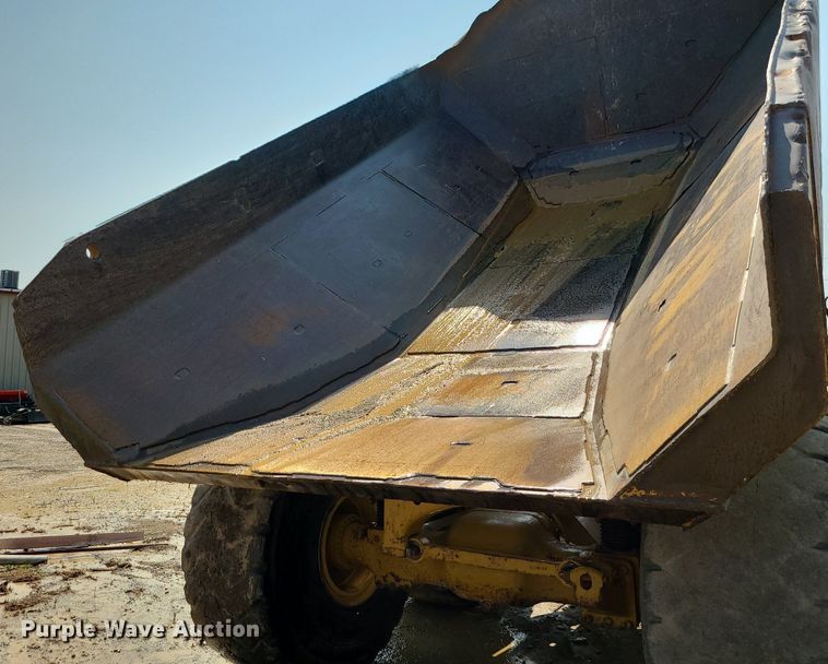 image for item DK4055 2014 Caterpillar 740B  haul truck