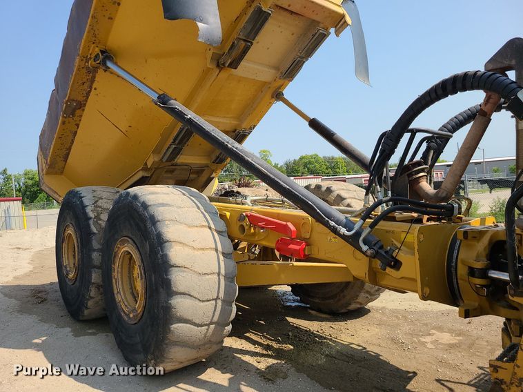 image for item DK4055 2014 Caterpillar 740B  haul truck