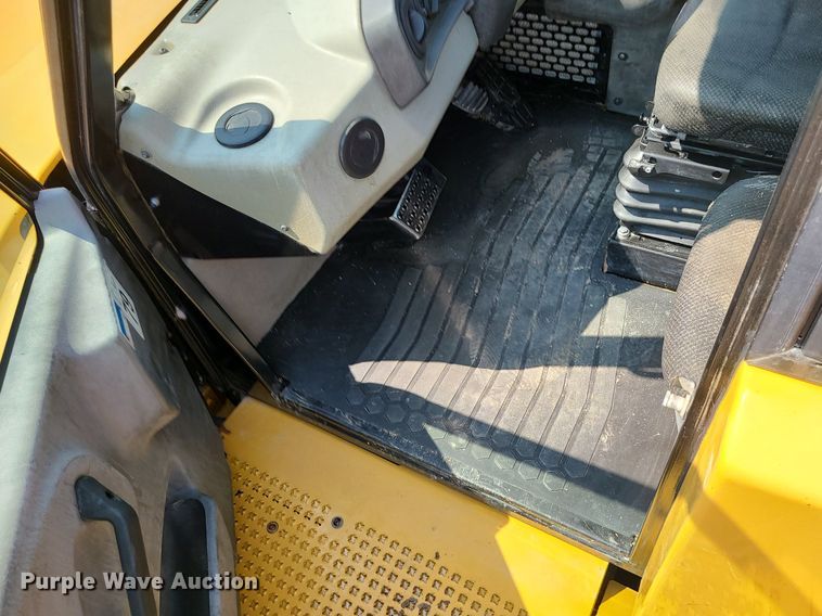 image for item DK4055 2014 Caterpillar 740B  haul truck