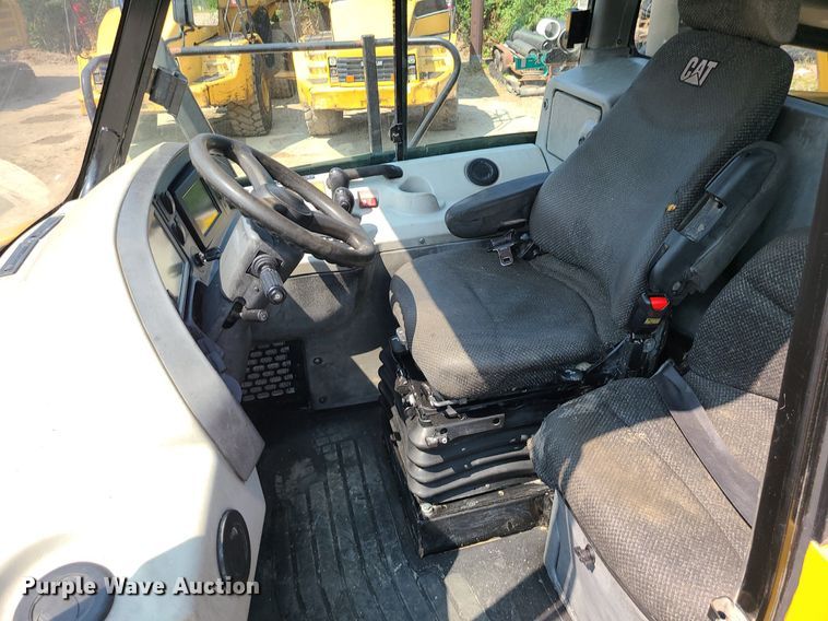 image for item DK4055 2014 Caterpillar 740B  haul truck