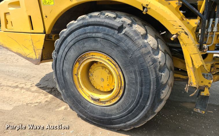 image for item DK4055 2014 Caterpillar 740B  haul truck