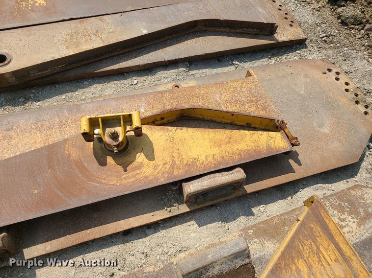 image for item DK4055 2014 Caterpillar 740B  haul truck