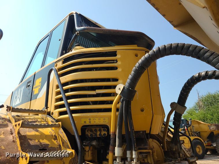 image for item DK4056 2007 Caterpillar 740  haul truck