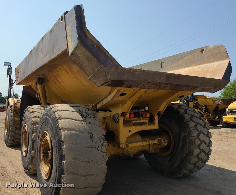 image for item DK4056 2007 Caterpillar 740  haul truck