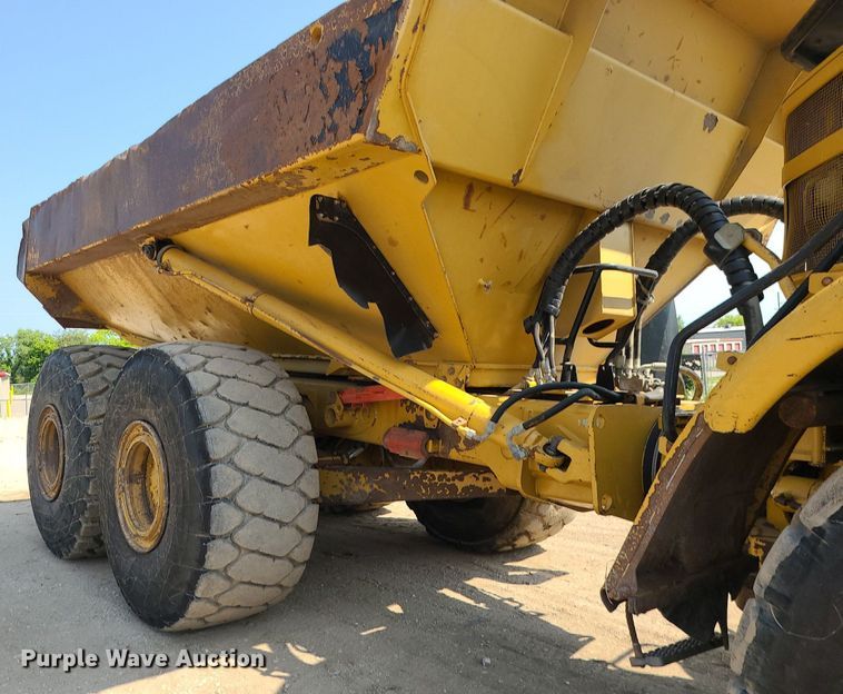 image for item DK4056 2007 Caterpillar 740  haul truck