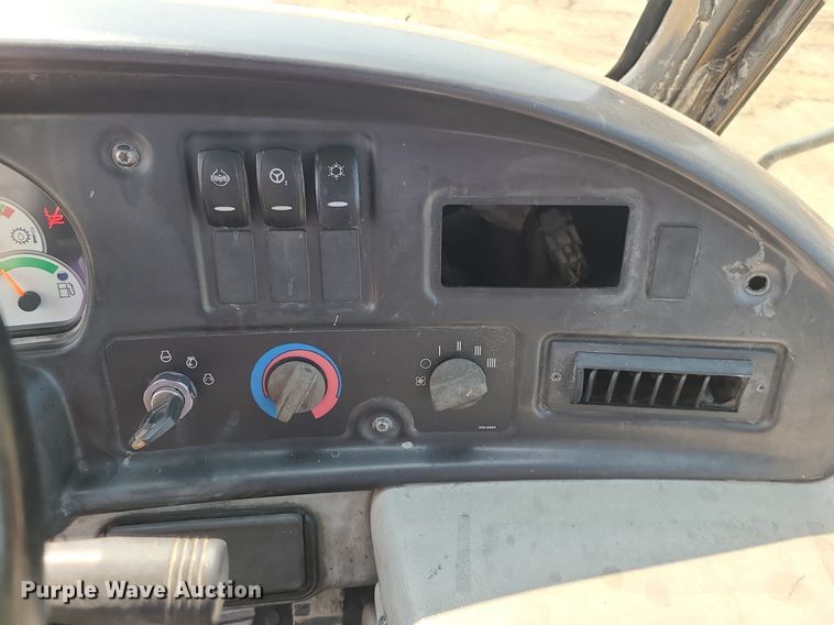 image for item DK4056 2007 Caterpillar 740  haul truck