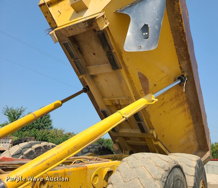 image for item DK4056 2007 Caterpillar 740  haul truck