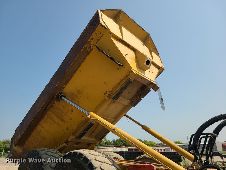 image for item DK4056 2007 Caterpillar 740  haul truck