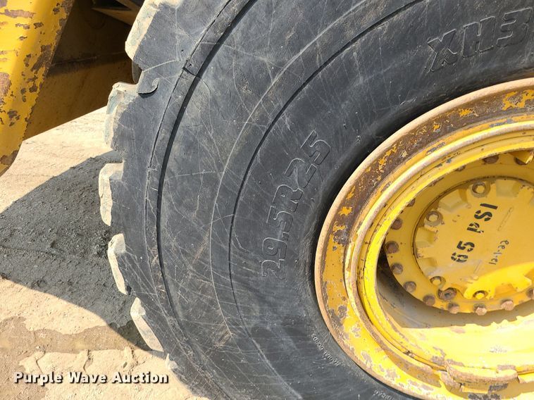 image for item DK4056 2007 Caterpillar 740  haul truck