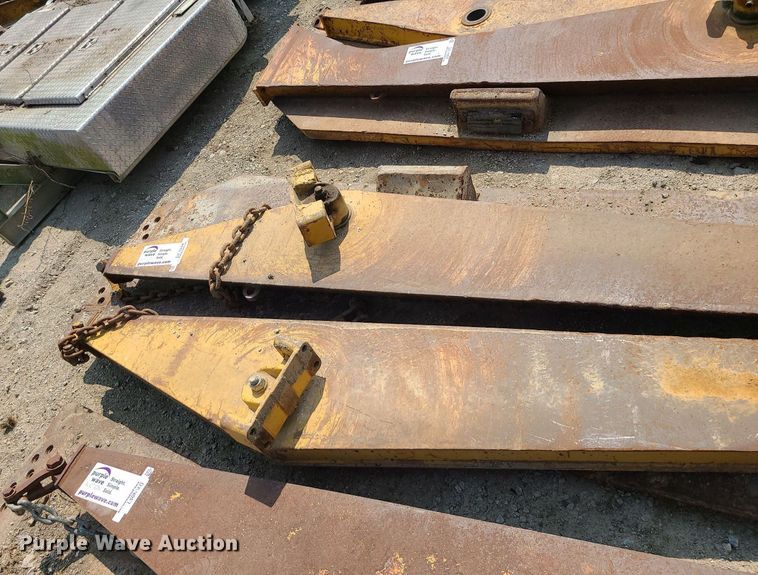 image for item DK4056 2007 Caterpillar 740  haul truck