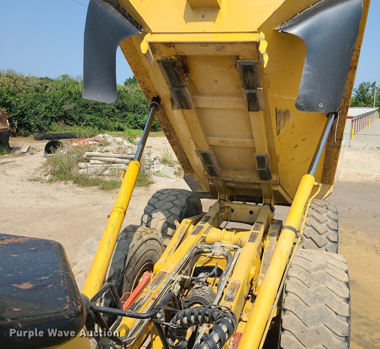 image for item DK4057 2006 Caterpillar 740  haul truck