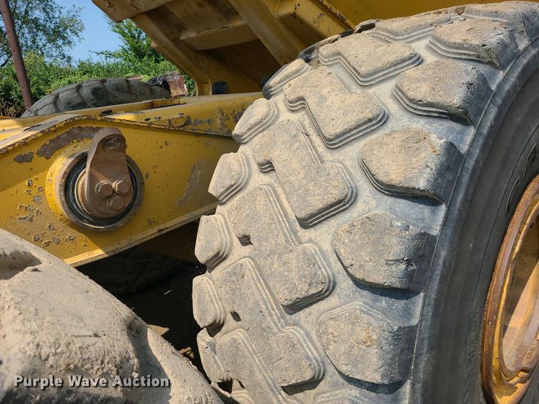 image for item DK4057 2006 Caterpillar 740  haul truck