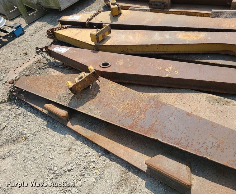 image for item DK4057 2006 Caterpillar 740  haul truck