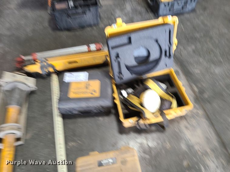 image for item DK4061 Surveying equipment