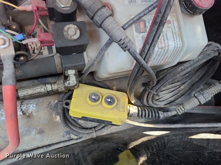 image for item DK4064 2022 Maxey  roll-off container trailer