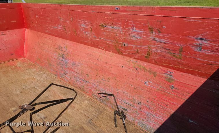 image for item DK4064 2022 Maxey  roll-off container trailer