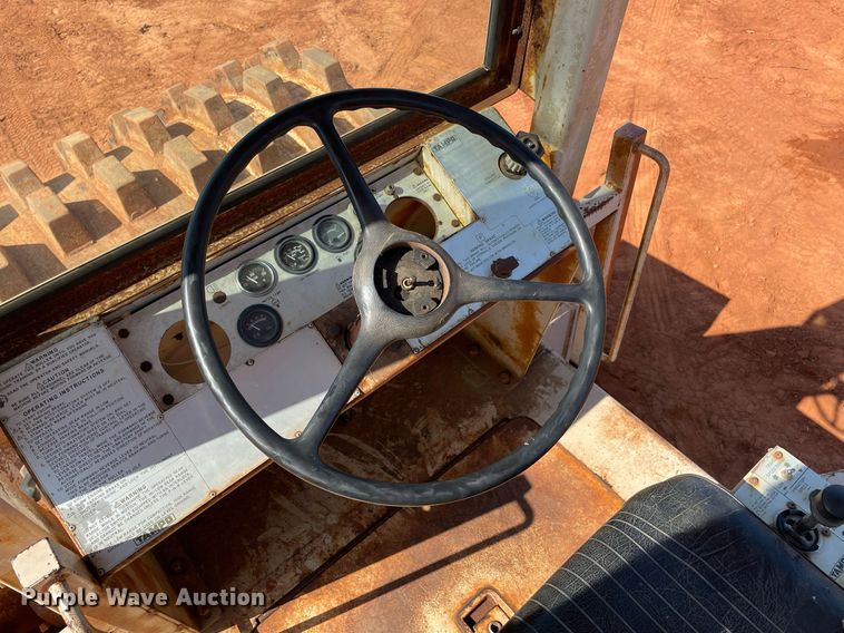 image for item DM0297 Tampo RP58D  single drum vibratory roller