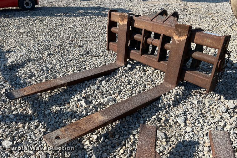 image for item DN3148 6' L forks