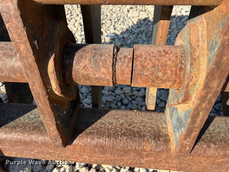 image for item DN3148 6' L forks