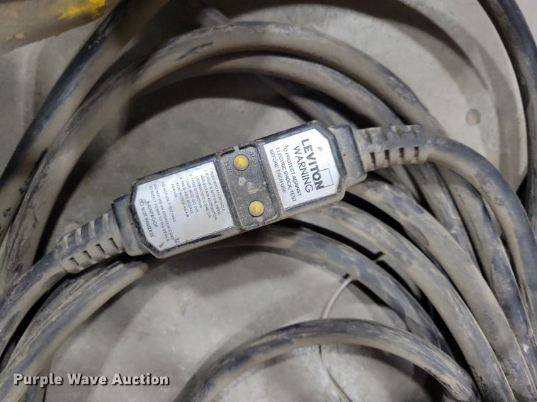 image for item DN4063 2012 Wacker Neuson IRFU-38  concrete vibrator