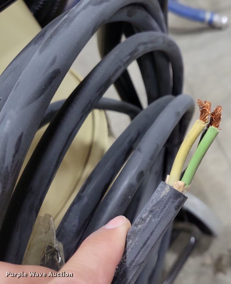 image for item DN4065 Edco  vacuum