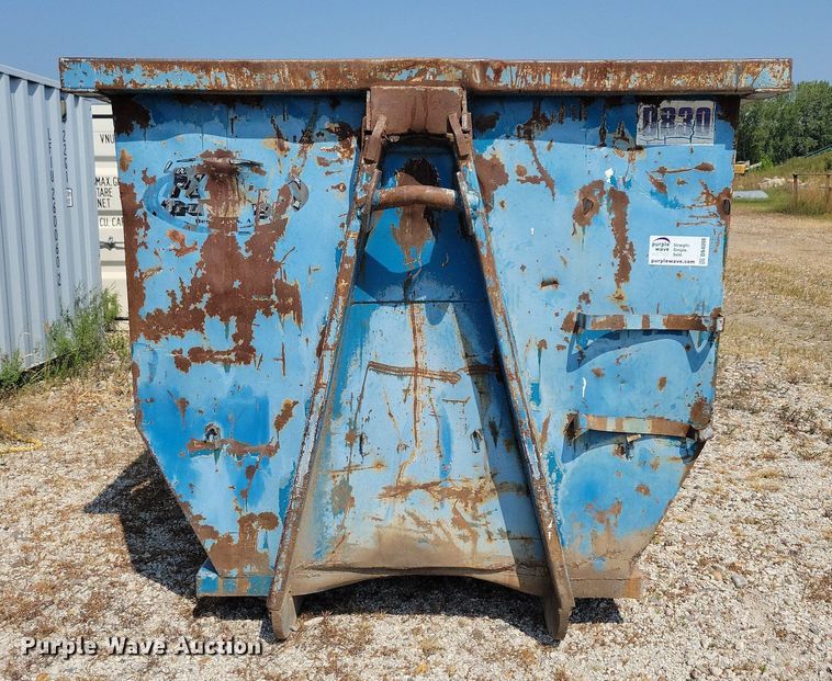 image for item DN4098 Roll-off dumpster