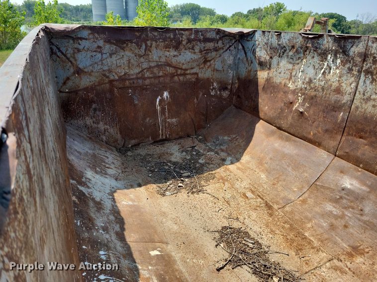 image for item DN4101 Roll-off dumpster