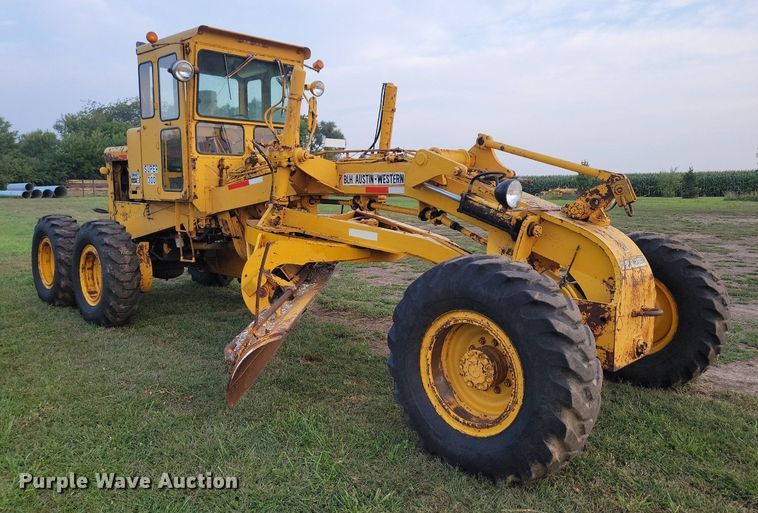 image for item DN4104 1969 BLH Austin-Western Super 300  rigid frame motor grader