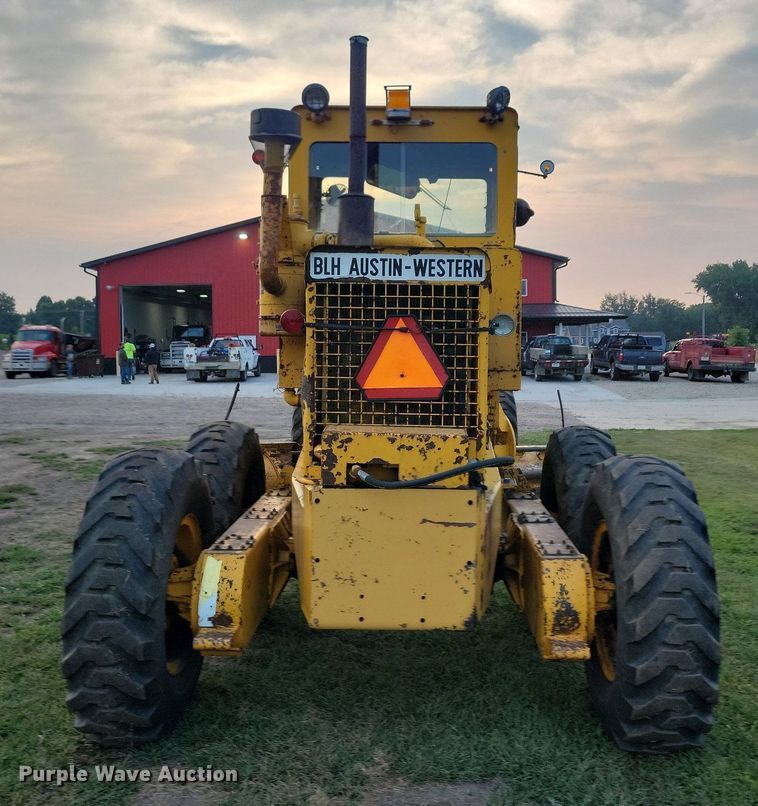 image for item DN4104 1969 BLH Austin-Western Super 300  rigid frame motor grader