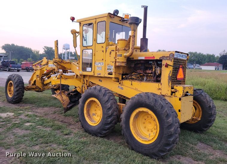 image for item DN4104 1969 BLH Austin-Western Super 300  rigid frame motor grader