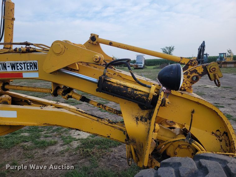 image for item DN4104 1969 BLH Austin-Western Super 300  rigid frame motor grader