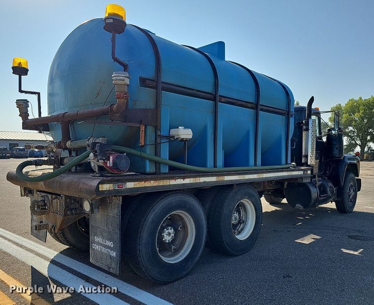 image for item DN8597 1979 Mack  water truck