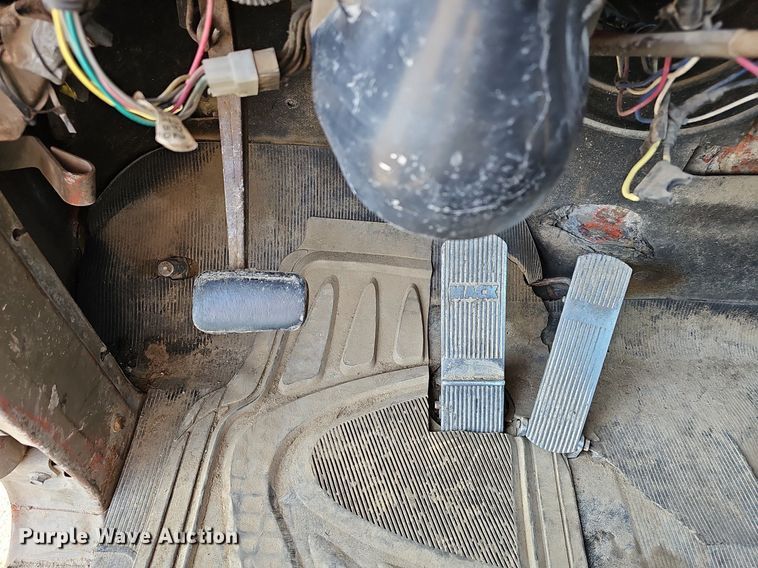 image for item DN8597 1979 Mack  water truck