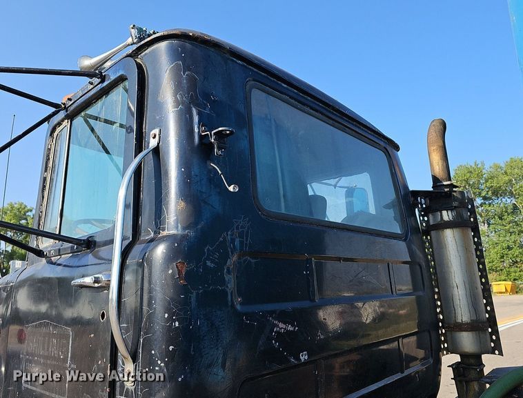 image for item DN8597 1979 Mack  water truck