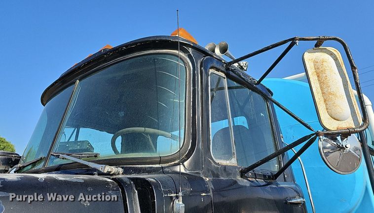 image for item DN8597 1979 Mack  water truck