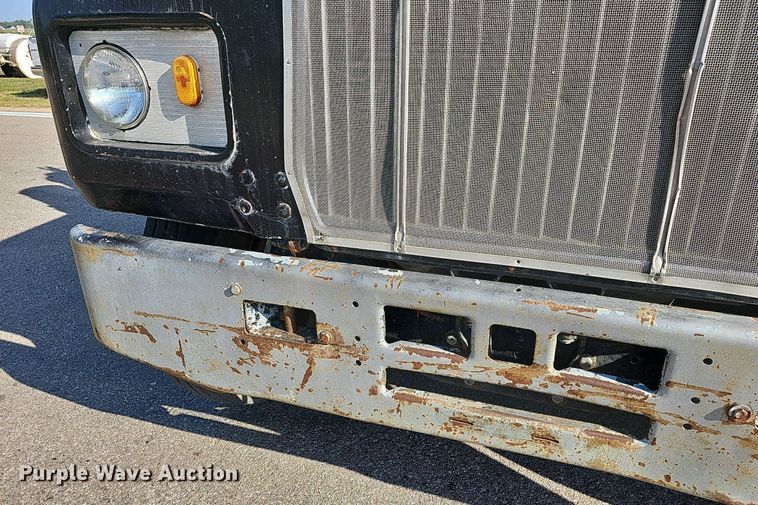 image for item DN8597 1979 Mack  water truck