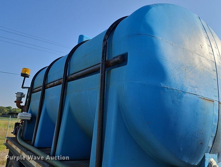 image for item DN8597 1979 Mack  water truck